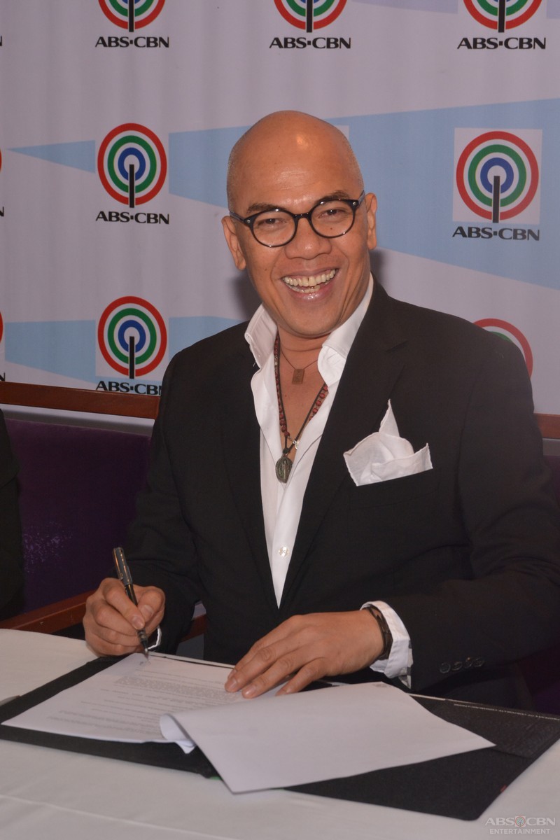 Boy Abunda signs new contract with ABSCBN ABSCBN Entertainment