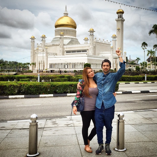 IN PHOTOS: Joross Gamboa with his loving wife for 10 years!